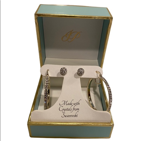 Women’s Earrings - Picture 2 of 2